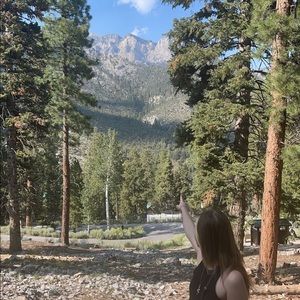 Meet your Posher, Chloe